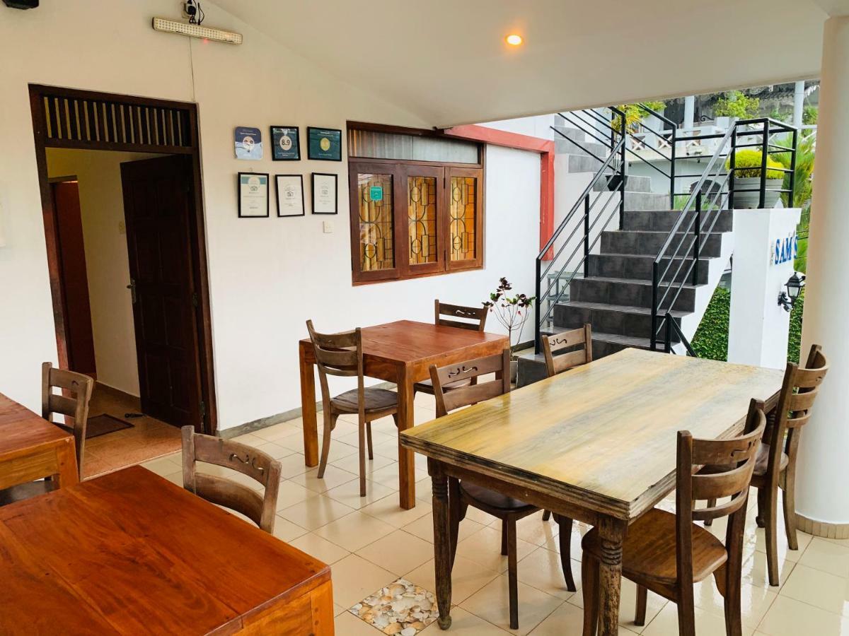 Sam'S Guest House Unawatuna Esterno foto