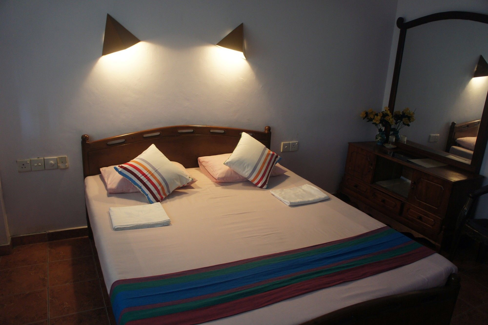 Sam'S Guest House Unawatuna Esterno foto